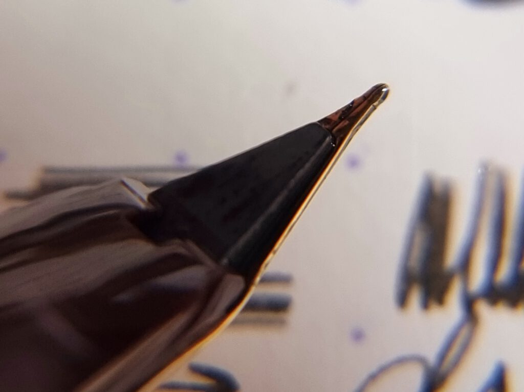 Pilot Elite E95S - EF nib, zoom in, under-view