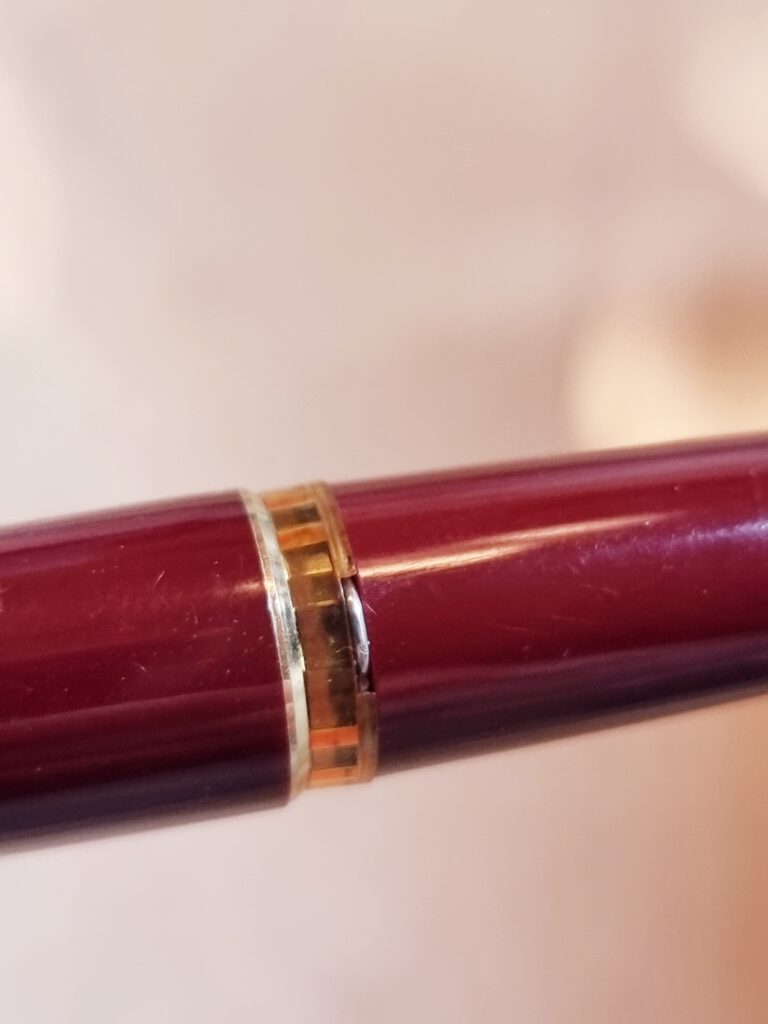 MB121 18K EF - Burgundy - Ink View