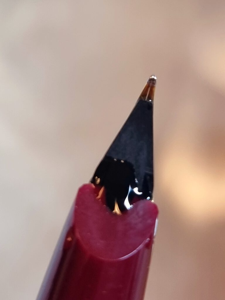 MB121 18K EF - Concord Nib - Underview