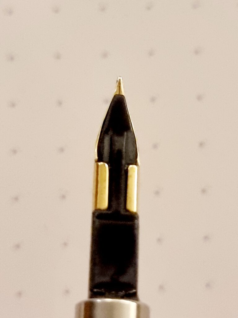 Nib Feed - Zoom In - Pilot Capless 2016