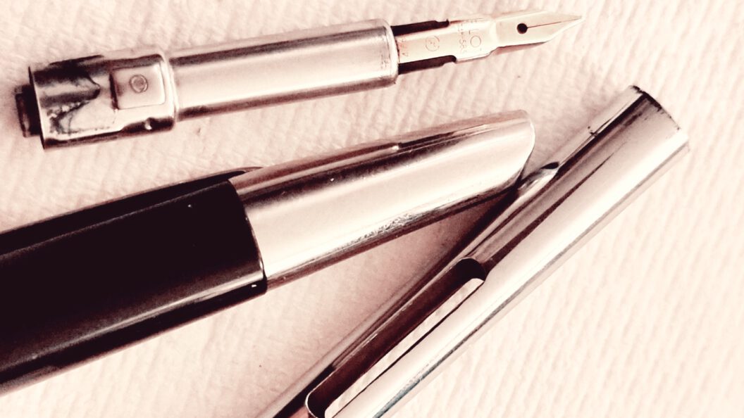 Photo Edit - Pilot Capless 1966