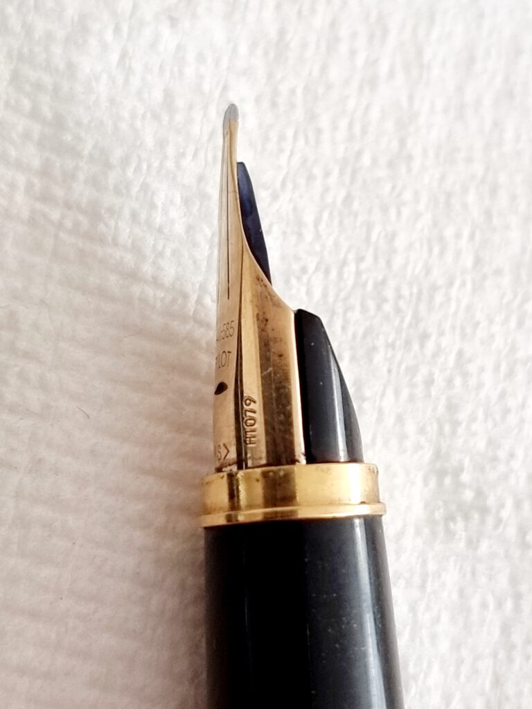 Pilot Custom Grandee H1079 MS nib - nib sideview