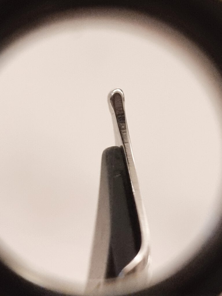 Platinum C3776 - 14K B - Nib Sideview - Magnifier