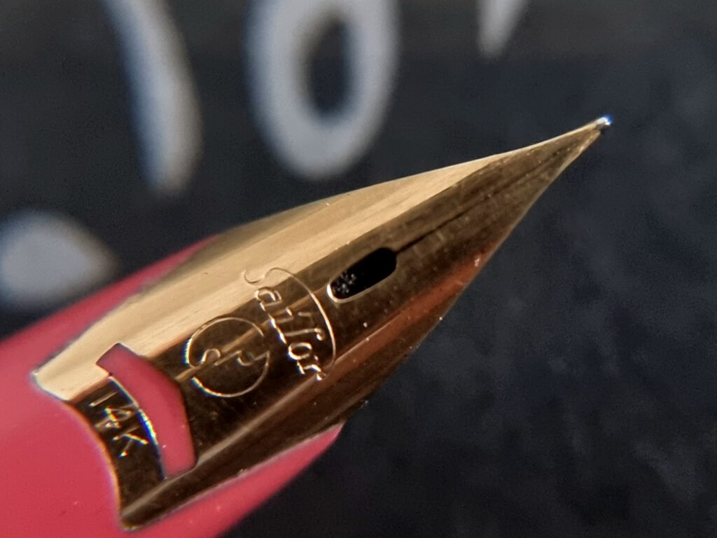 Sailor 1963 - 2G Mini - 14k - Nib Overview