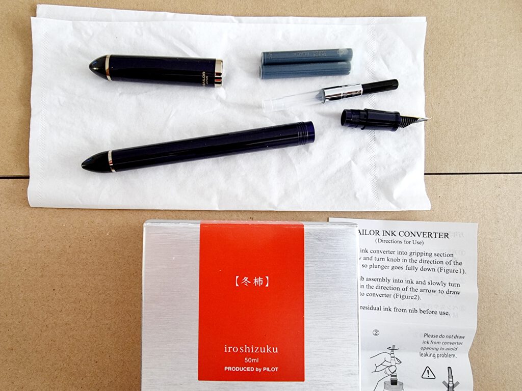 Sailor Fude DE Mannen and Pilot Iroshizuku Ink - Side by Side